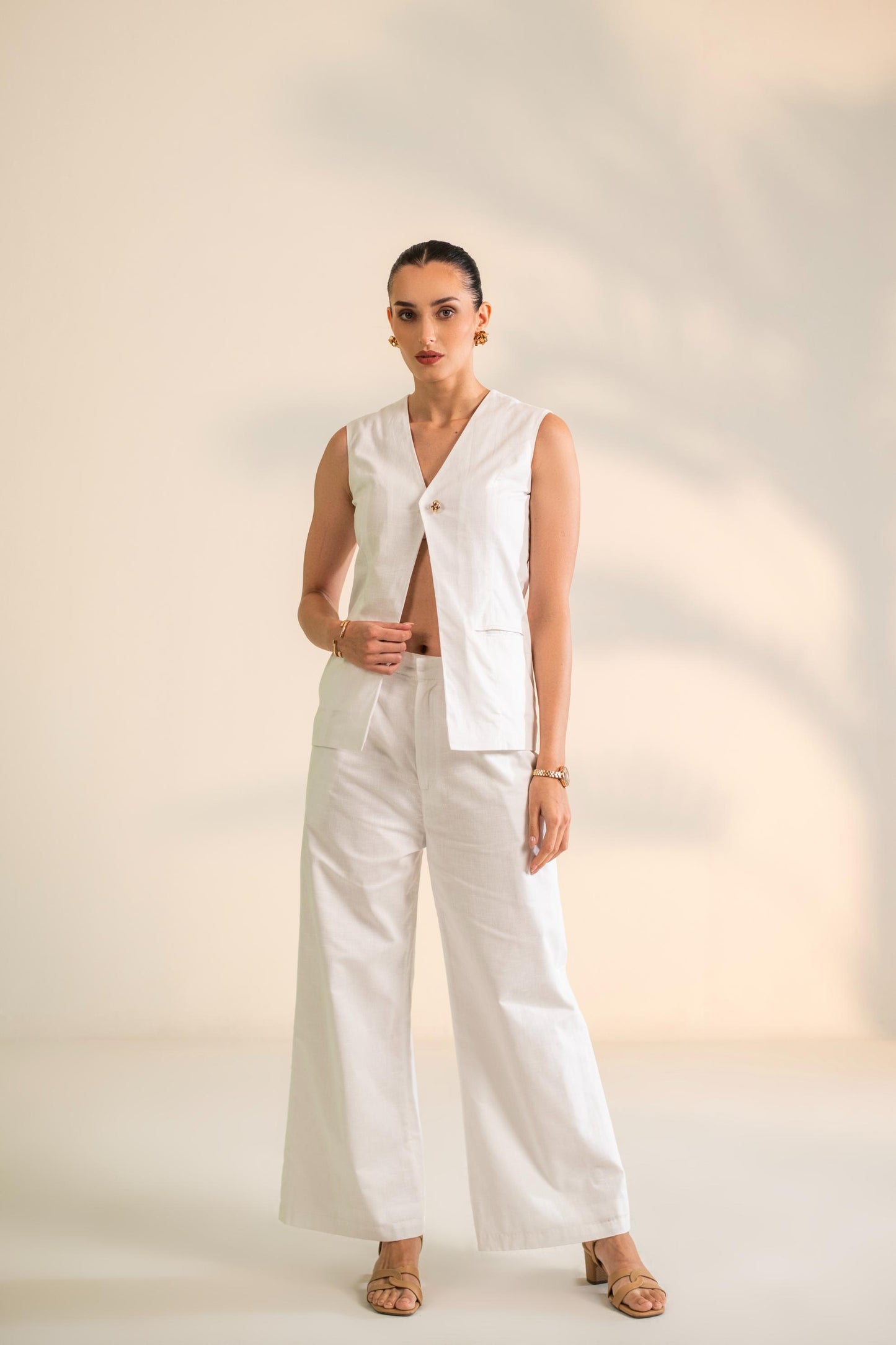 SLEEVELESS WAIST COAT WITH PANT