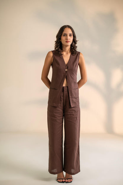 SLEEVELESS WAIST COAT WITH PANT